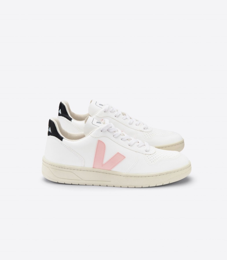 Premium V-Knit Polar Black Veja