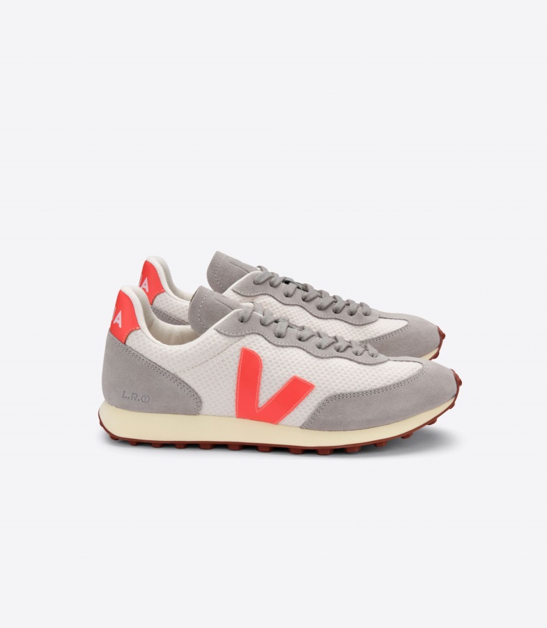 Series Veja Canvas White Pierre